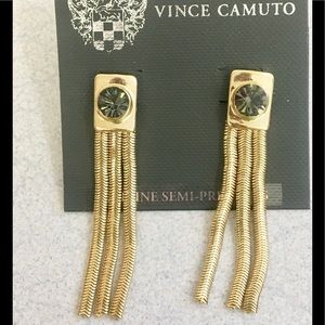 Stunning NWT  Vince Camuto crystal earrings